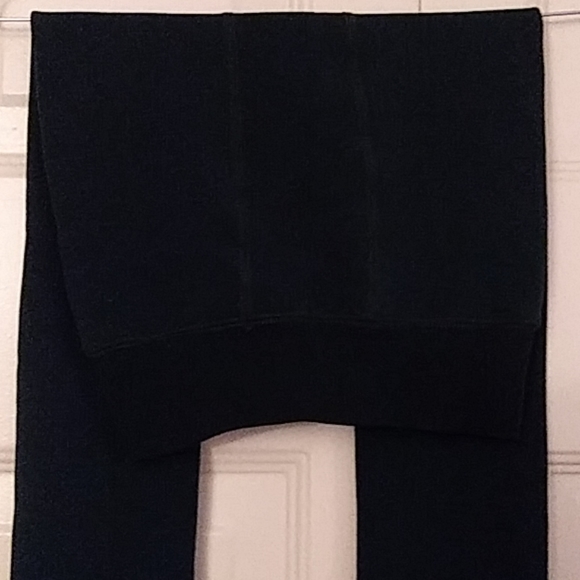 Legging - Picture 2 of 3